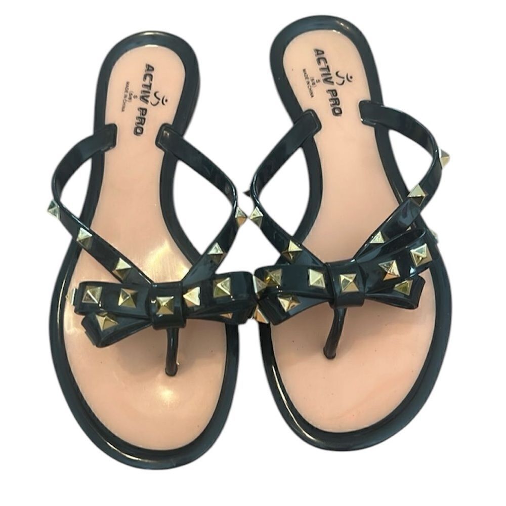 Activ pro size 6 gold studded black bow jelly flip flop sandals EUC